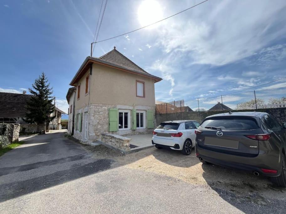 La Maison L'Oiseau Bleu Saint-Victor-de-Morestel Εξωτερικό φωτογραφία